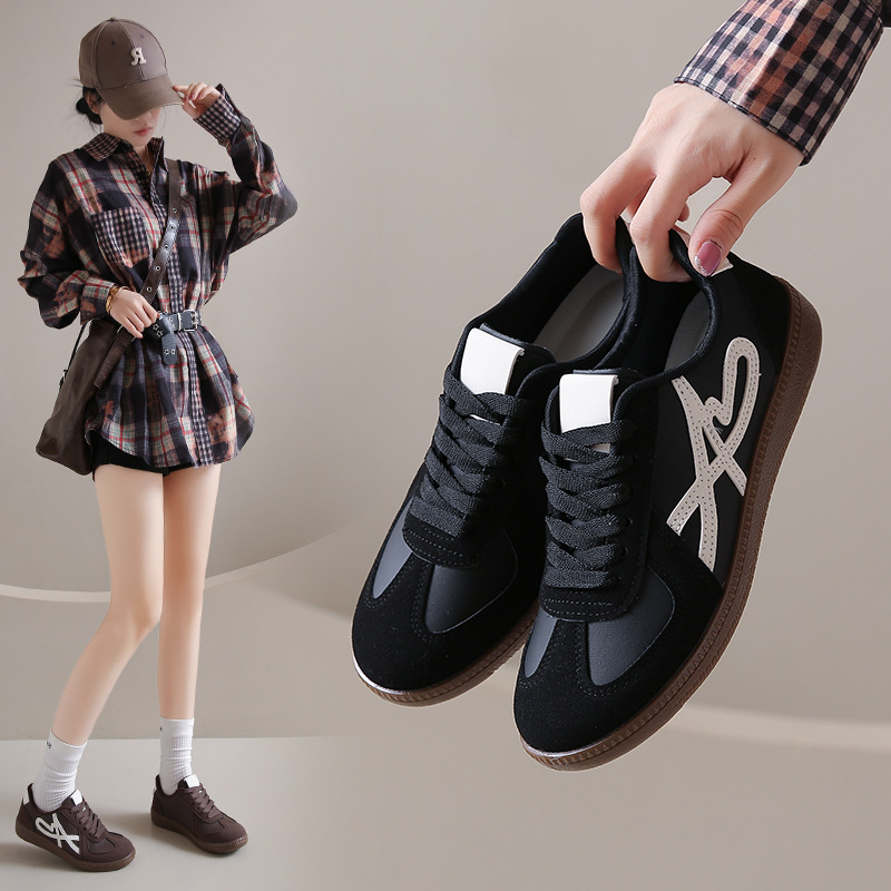 香港撤柜情侣时尚休闲运动鞋女鞋百搭韩系厚底板鞋小白鞋男德训鞋