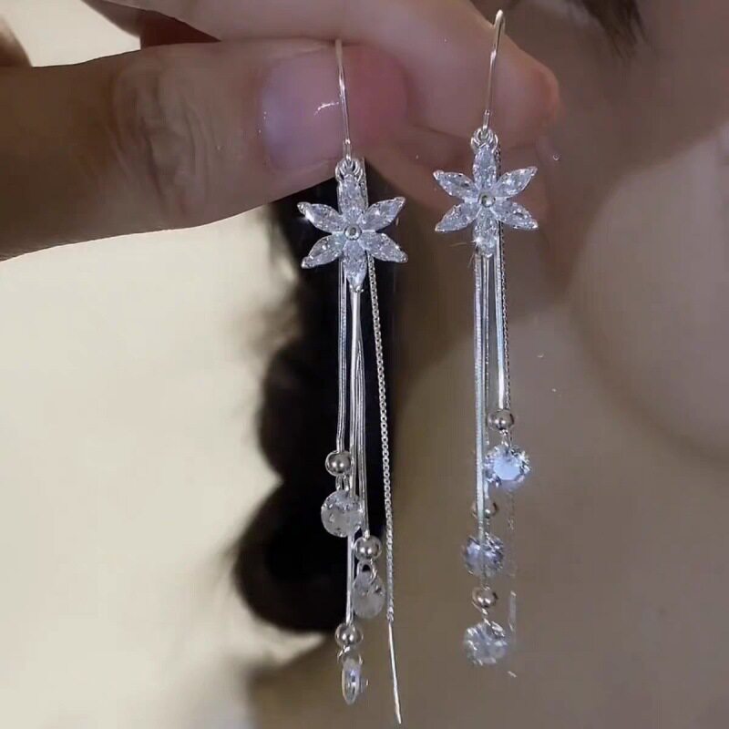 撤柜小花流冰花苏耳线女新款轻奢耳环年气质百搭长款镶锆石潮耳饰