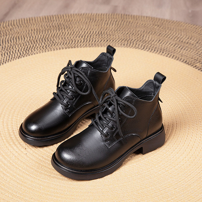 今年新品真皮马丁靴季新款英伦复古百搭皮靴女休闲舒适增高单靴