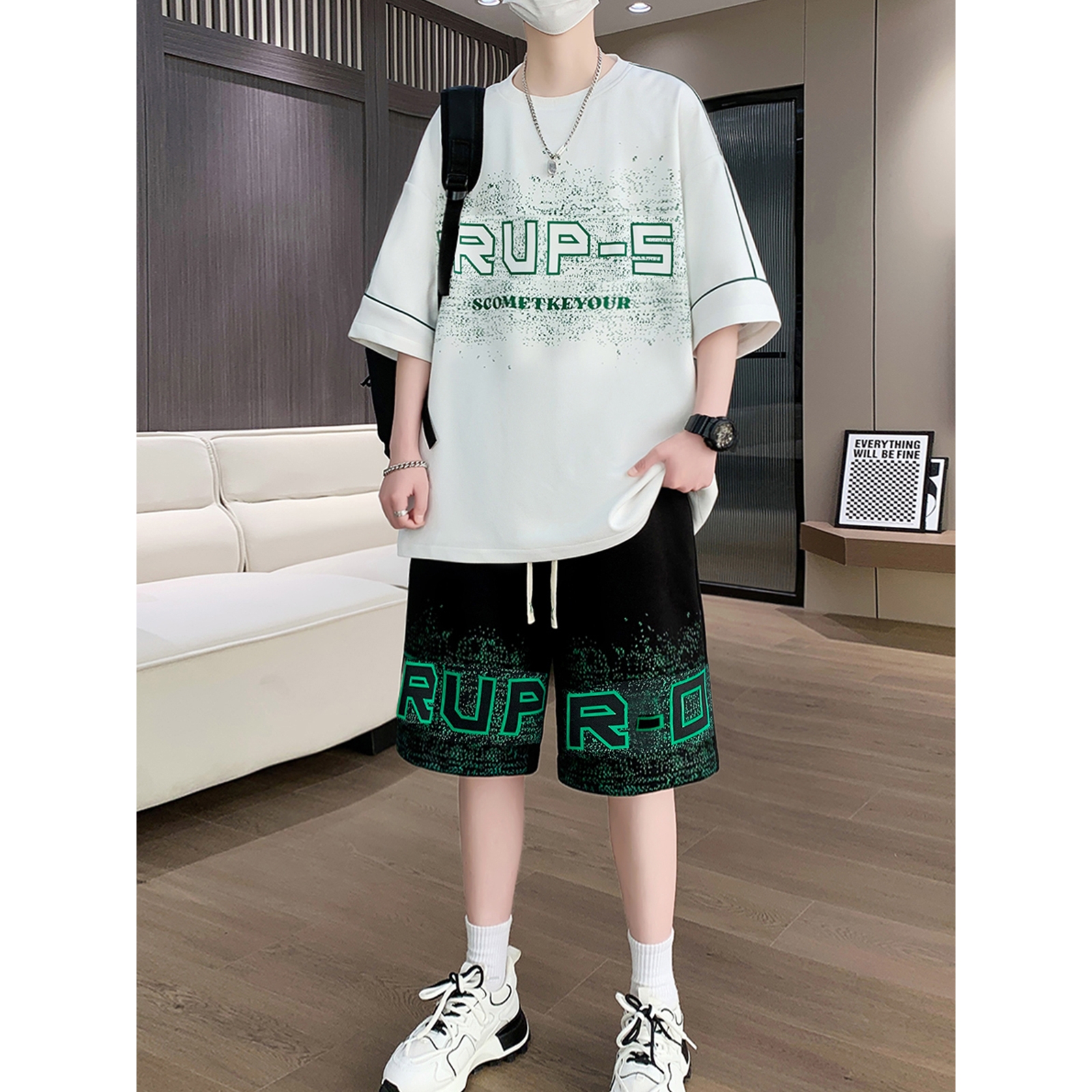 流行优选青少年夏季运动套装男孩衣服初高中学生2025新款短袖t恤