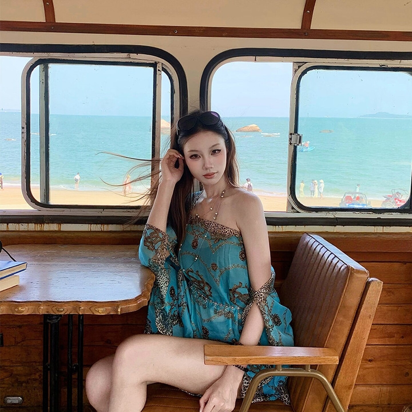 沙滩围巾披肩两用高级感老钱风夏季薄款海边防晒百搭两用纱巾围巾