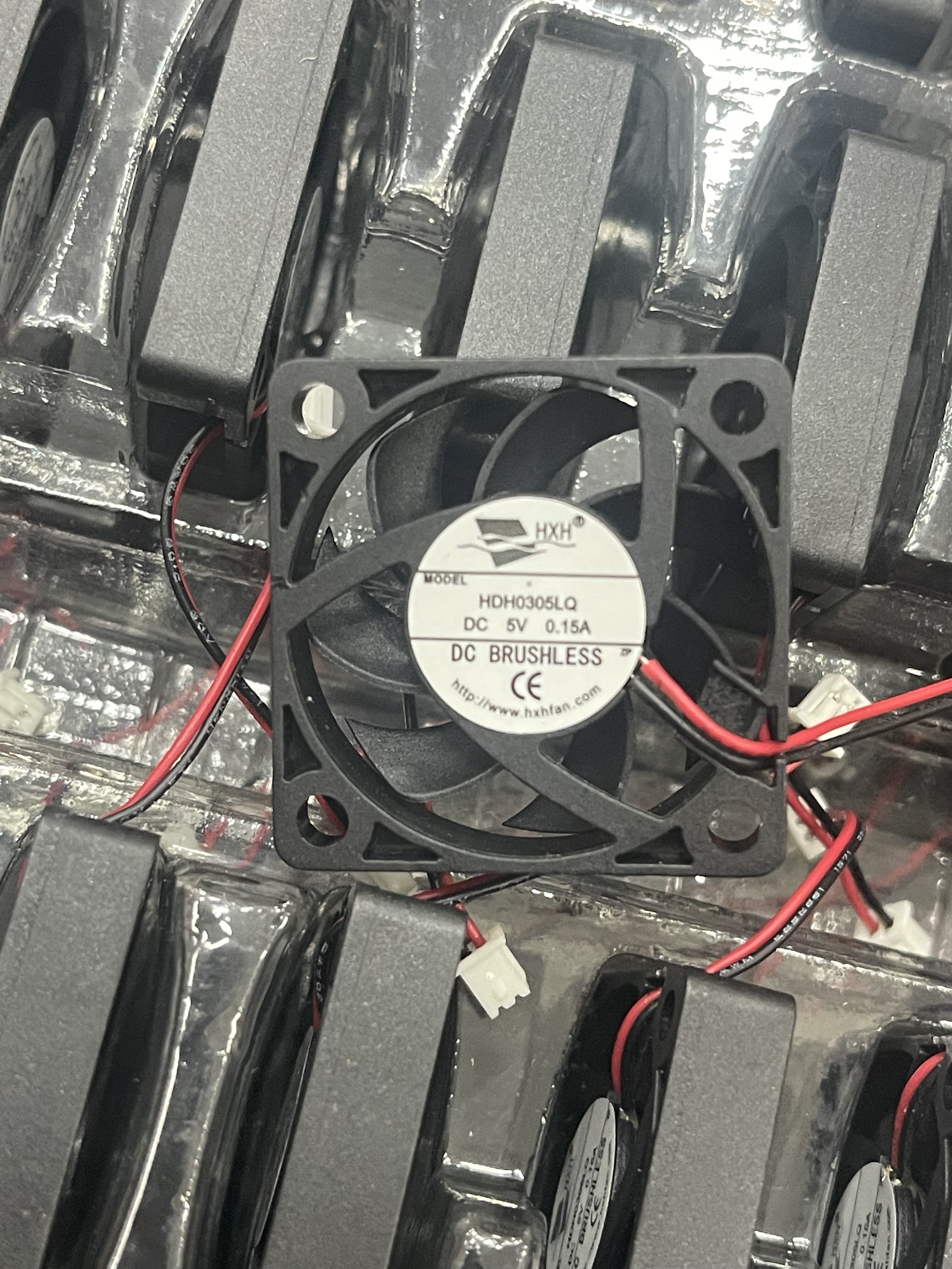 全新HXH HDH0305LQ 30MM散热风扇 5V电压 0.15A电流