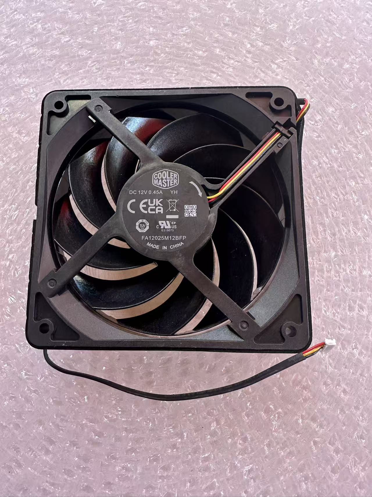 酷冷FA12025M12BFP 12025 12V 0.45A 12CM 4线PWM温控散热风扇