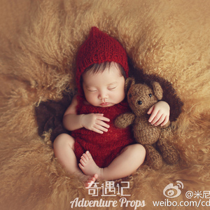 酒红色马海毛套装背带裤帽子新生儿摄影道具手工编织宝宝拍照衣服
