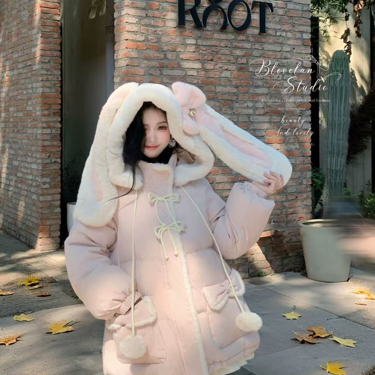 白鸭绒可拆卸保暖连帽羽绒服