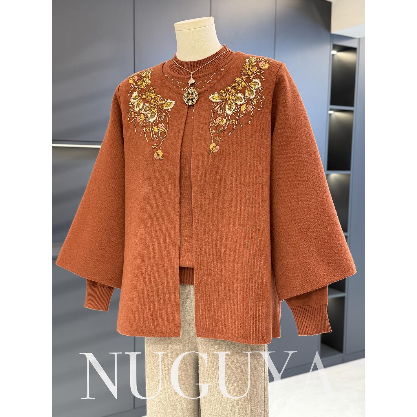 中老年针织衫套装女奶奶装冬装新款上衣时尚老年人毛衣两件套婆婆