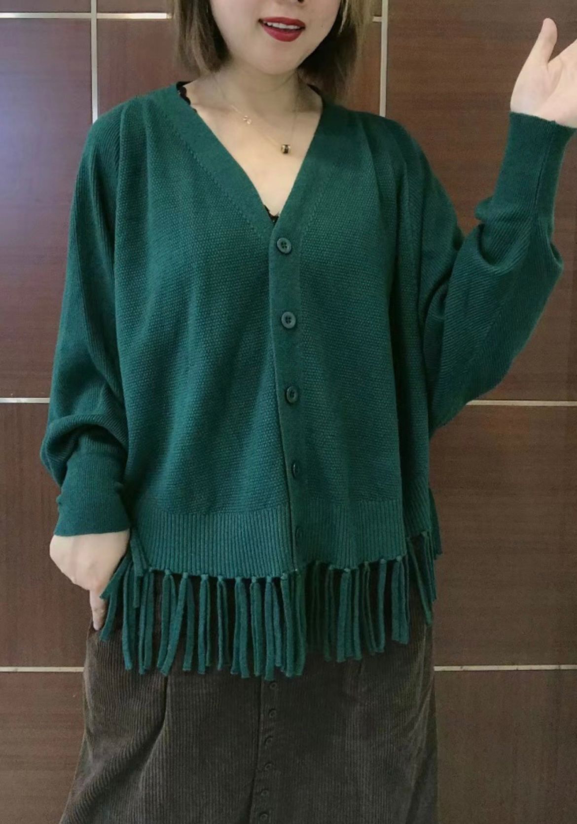 毛衣外套女秋装新款流苏外搭妈妈宽松针织开衫斗篷外搭披肩上衣潮
