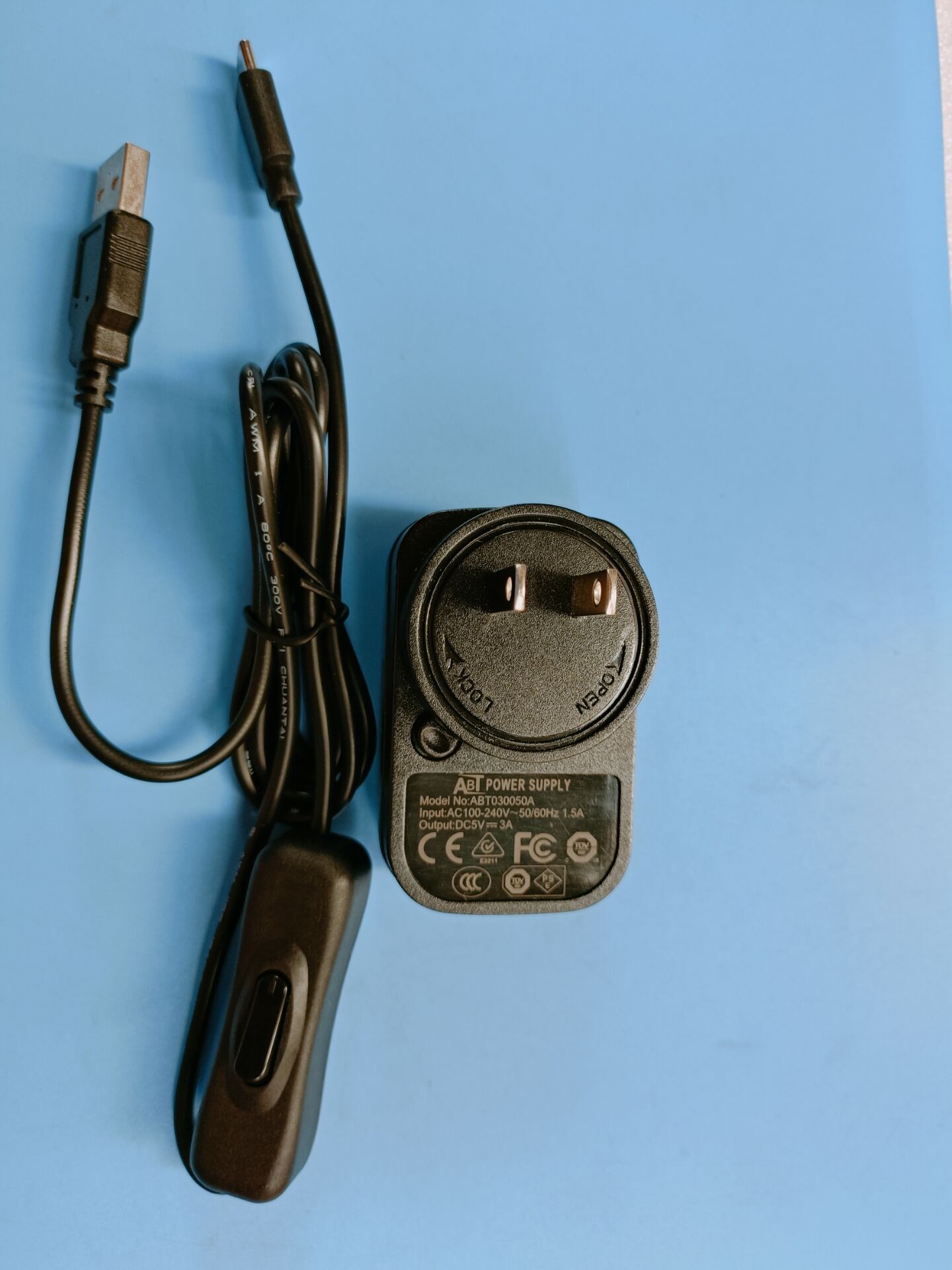 树莓派4B5V3A电源适配器