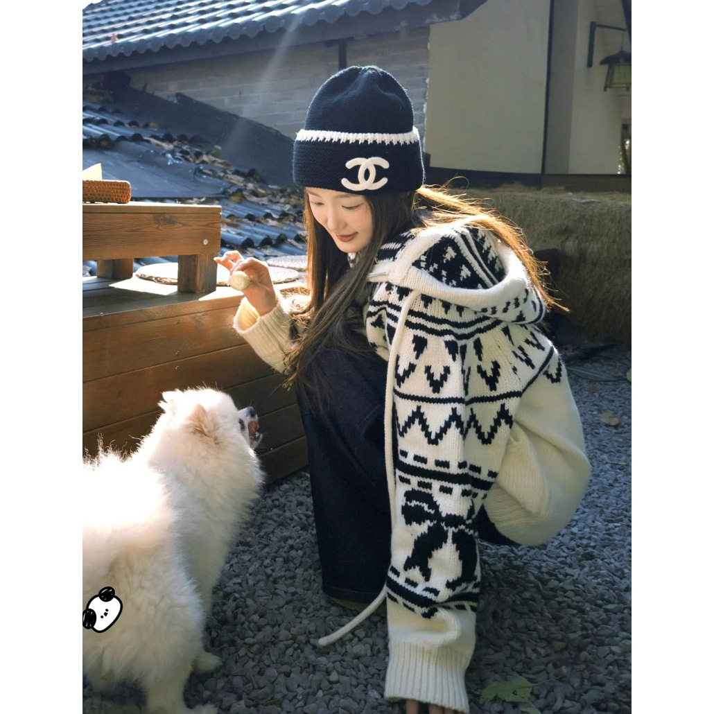 复古白色连帽费尔岛毛衣外套女秋冬慵懒老钱风粗针拉链针织开衫厚