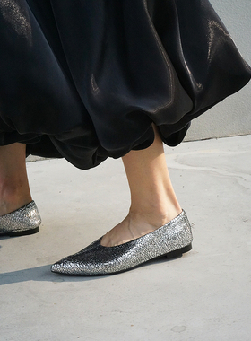 LuxSeven历奇  2025新款女巫鞋设计师金银色法式平底单鞋女