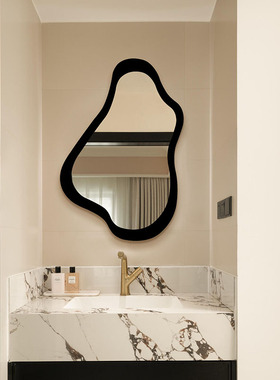 北欧不规则梳妆镜设计感创意异形装饰镜led黑色艺术高颜值浴室镜