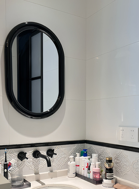 北欧高颜值黑色化妆镜奶油风led智能浴室轻奢ins设计感艺术装饰镜