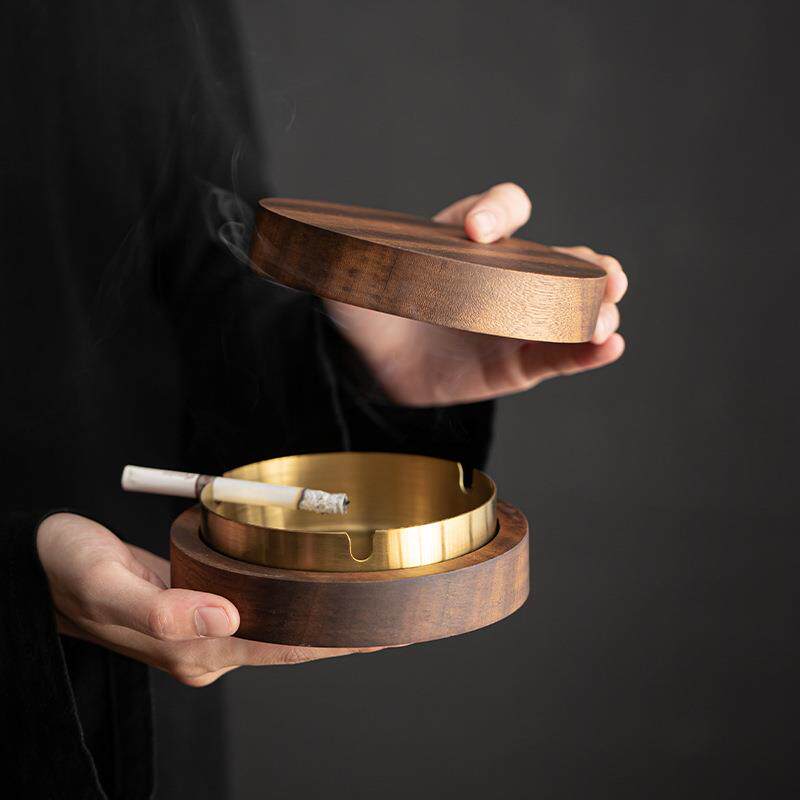 胡桃木不锈钢内胆烟灰缸家用车载创意带盖防飞灰圆形实木烟缸摆件