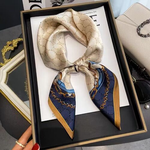 苏杭丝绸复古百搭高级感小方巾