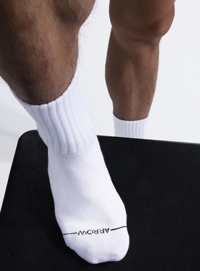 ARROW字母潮流宽条纹运动男白袜黑纯棉吸汗