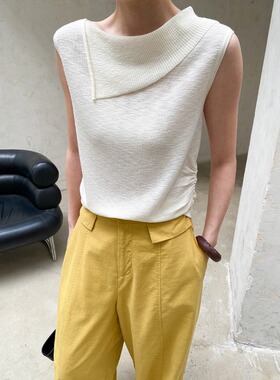 博主私服 不规则翻领设计感褶皱收腰显瘦无袖针织衫 SN8971