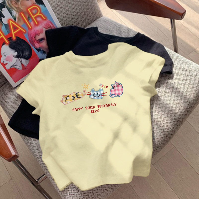 奶黄色短袖女正肩t恤夏季圆领显瘦卡通猫咪甜美别致漂亮短款上衣