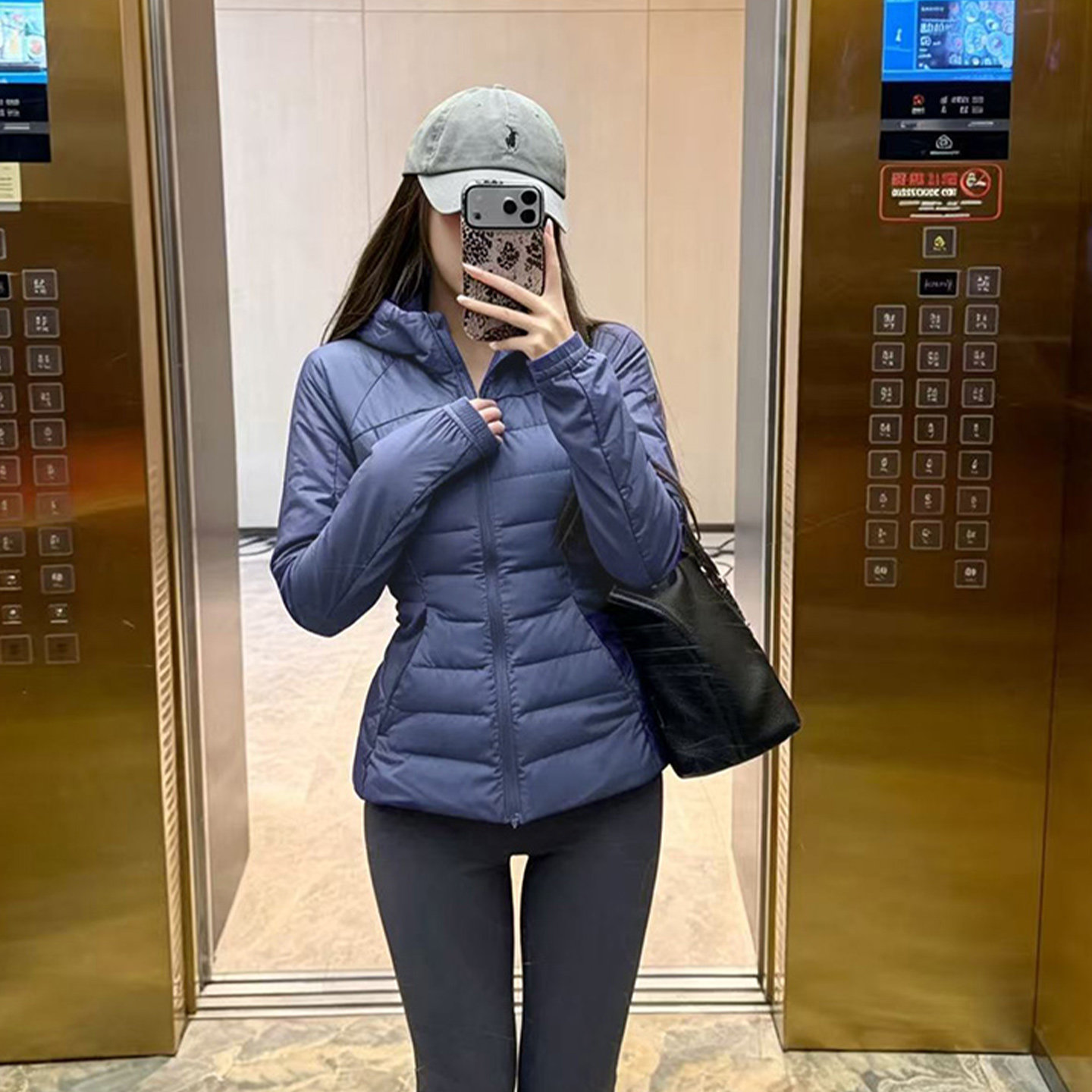 蓝色高级感瑜伽羽绒服女修身显瘦跑步运动外套连帽保暖健身服秋冬