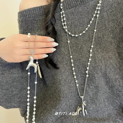 马上有钱~双层小马吊坠项链女ins韩系百搭长款毛衣链秋冬小众配饰