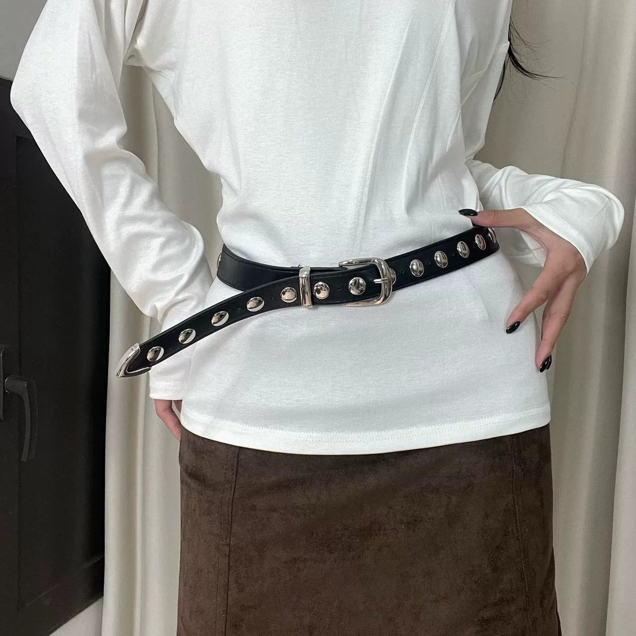 美式辣妹重工圆形铆钉皮革pu皮带女个性百搭窄版腰带y2k时髦配饰