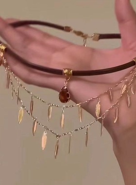 美拉德风秋冬皮革链条叶片项链女