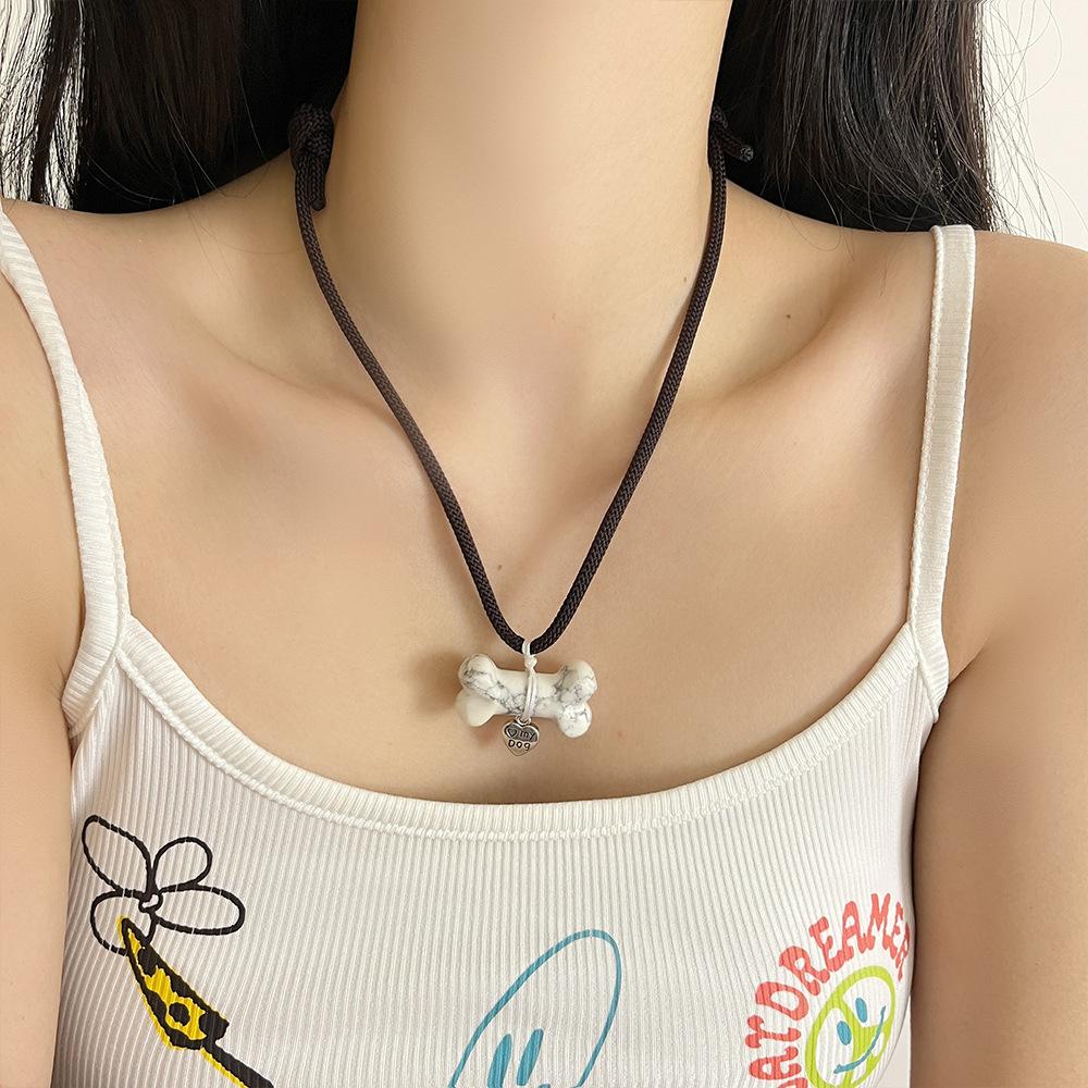 小骨头吊坠抽拉绳项链女小众y2k甜酷辣妹锁骨链搞怪有趣独特颈链