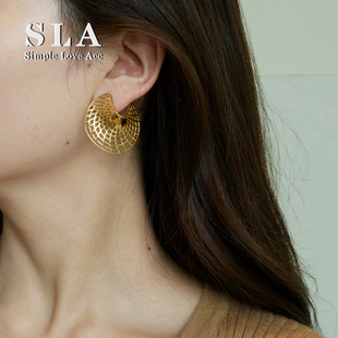 高级感2025新款 Simple 个性 Acc私家 设计师银针冷淡风耳环女 Love
