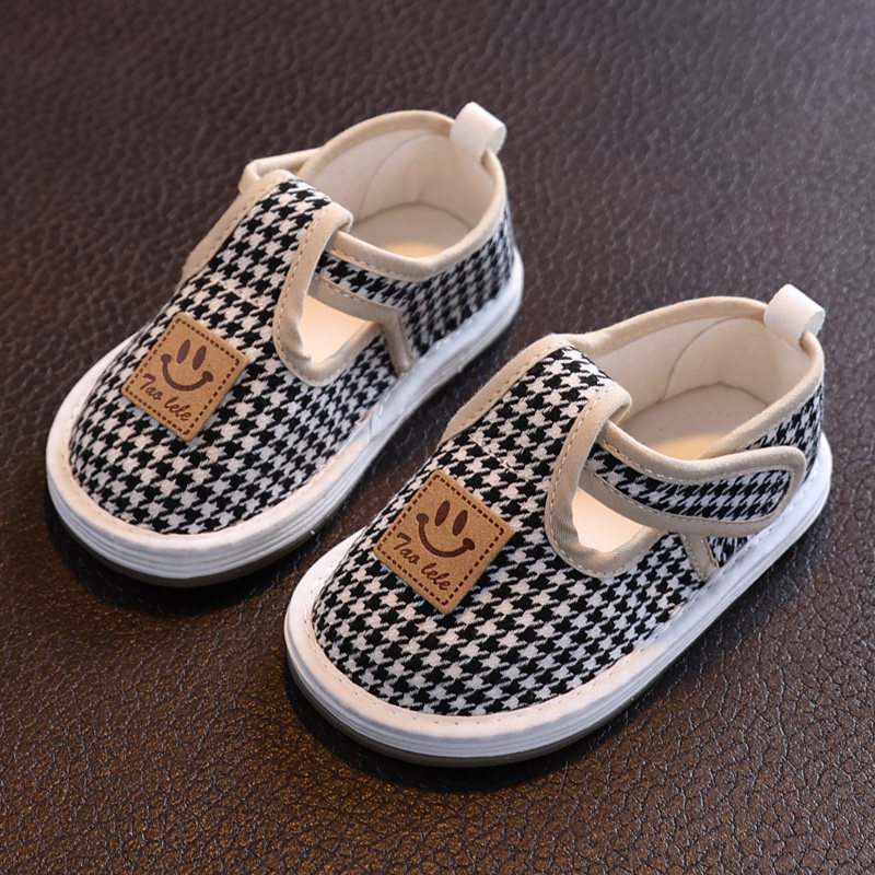 宝宝室内布鞋儿童1-3岁9男女童居家鞋软底学步鞋防滑地板鞋春秋款