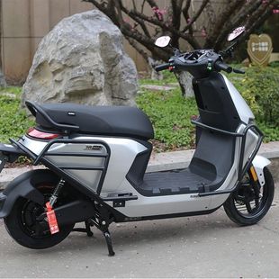 适用适用九号电动车M95CM85C防护杠M80C保险杠防撞杆无损防摔杆全