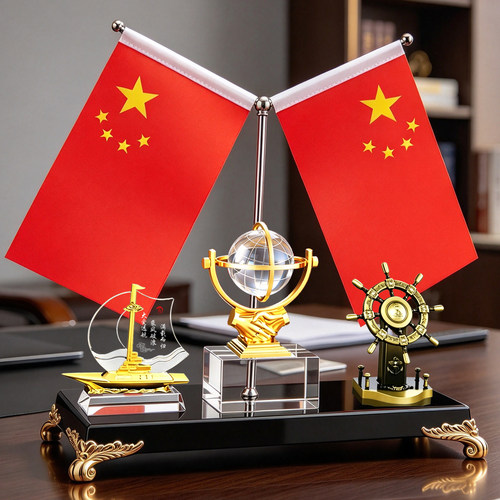 商务合作送老板办公室桌面装饰摆件高端一帆风顺红旗笔筒定制公司