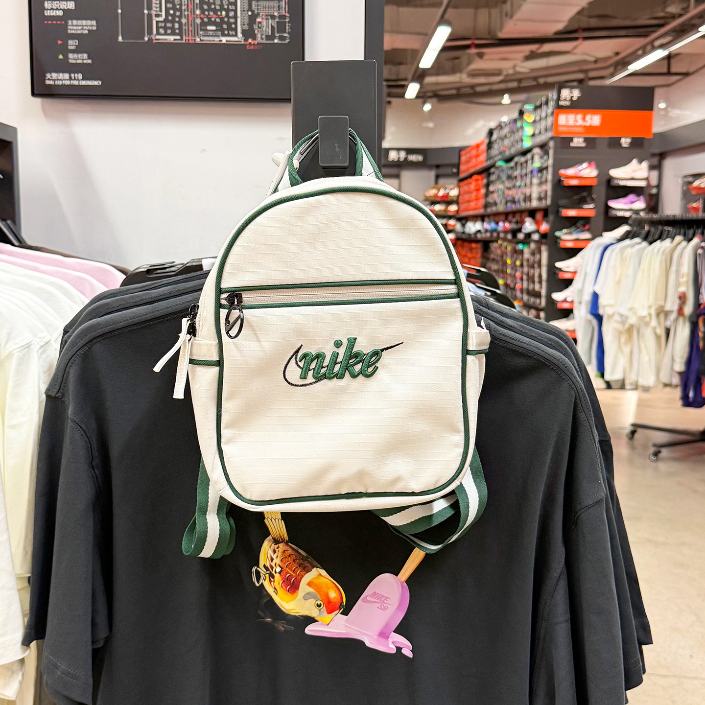 Nike耐克迷你双肩包撞色小号儿童背包学生日常书包男女FQ5559-030
