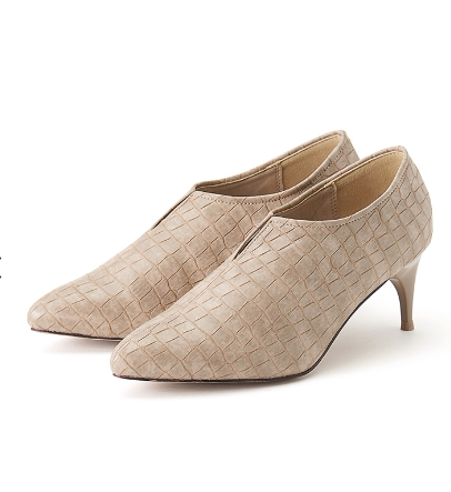 秋季新款日系7厘米细高跟平稳舒适尖头鳄鱼纹百搭时装单鞋