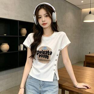 纽扣设计美式复古印花短袖t恤女生宽松潮牌夏天通勤开叉闺蜜上衣