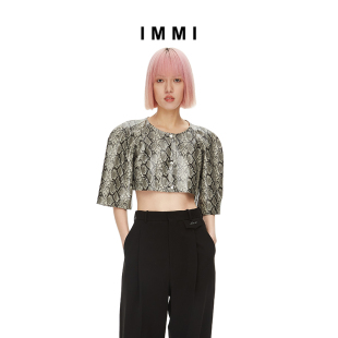 春夏漆皮蛇纹PU圆领短夹克121JK050X IMMI