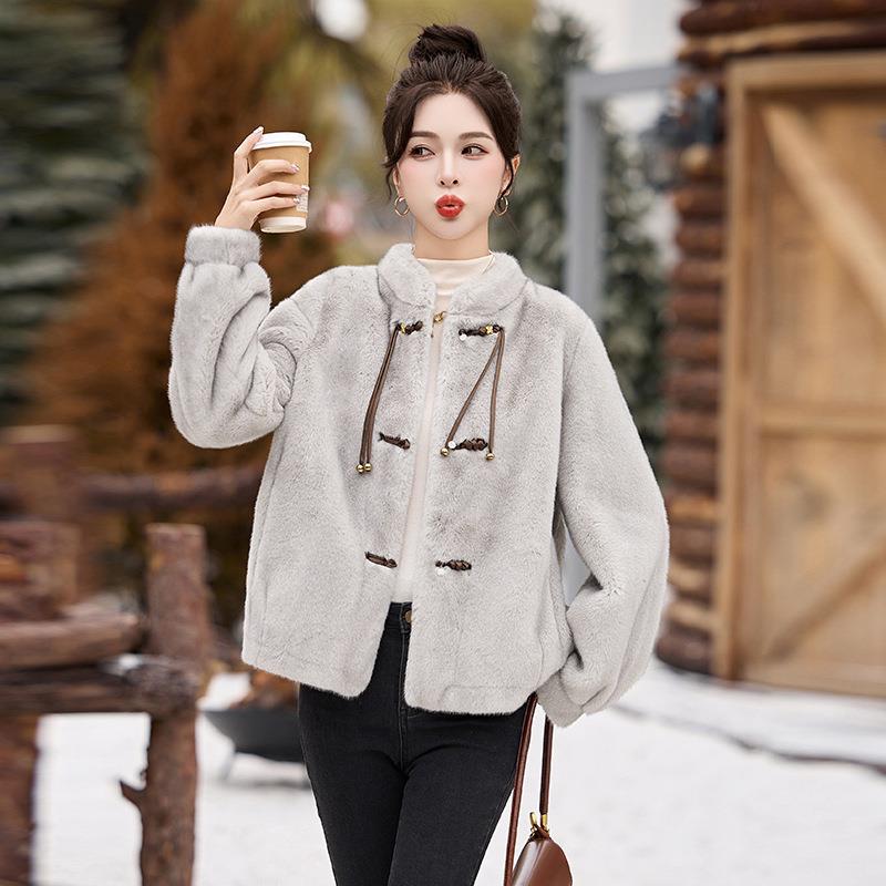 皮毛一衣体大女冬季HE8837-1新新中式国风立暖领保减龄外搭短外套