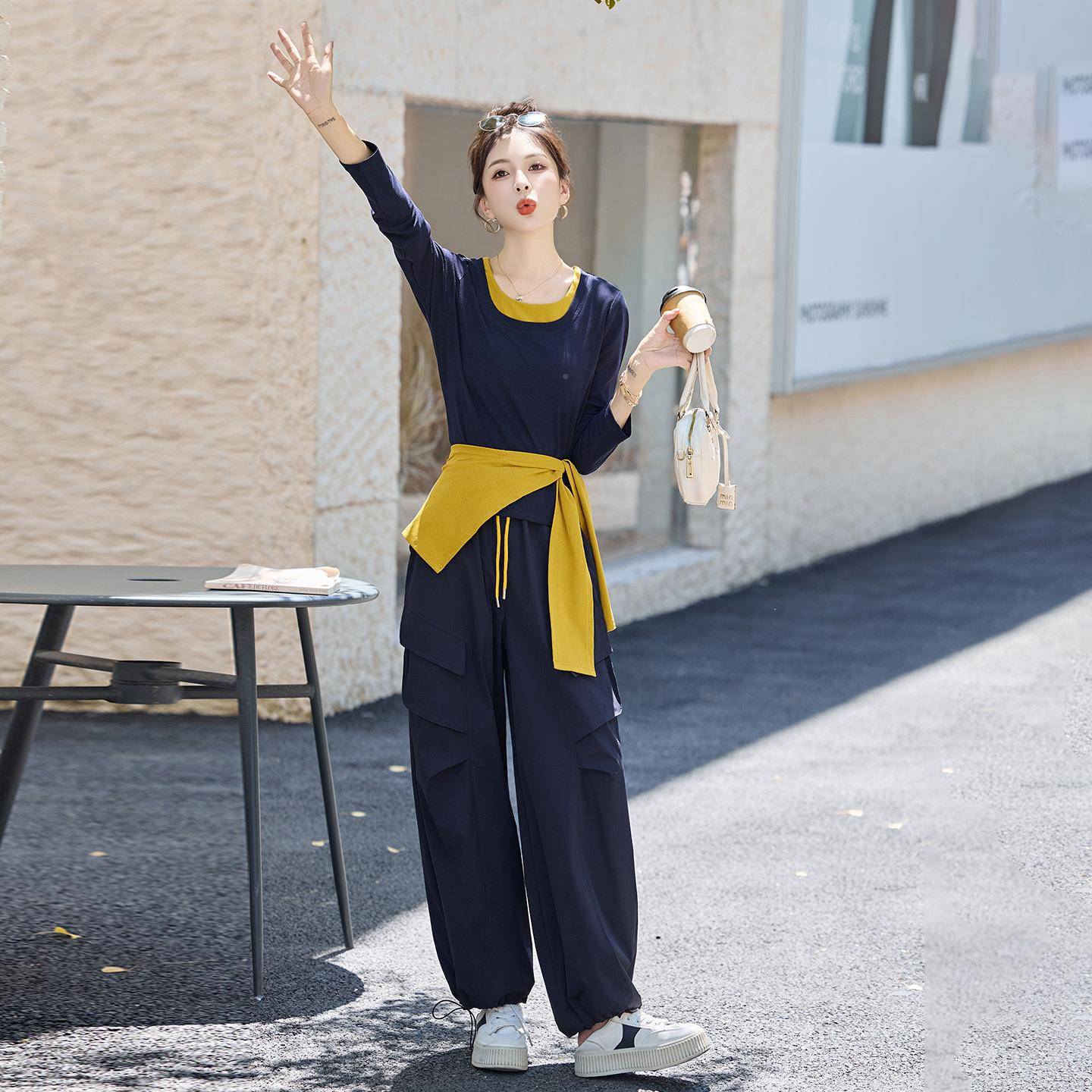 新时尚套G装20252秋季款带披肩长袖T恤工装裤阔腿裤三件套 MGM256