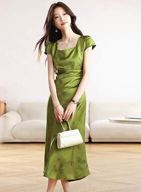 高端方领短连衣裙夏季新袖款ZAI8586M修瘦身显包臀鱼尾裙高级女感