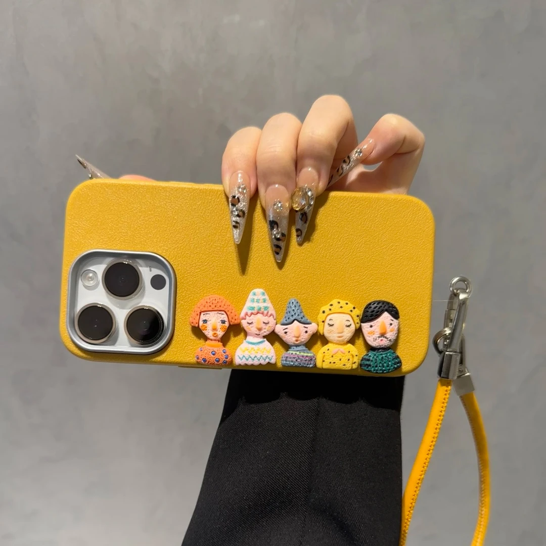 姜黄色金属镜头公仔16手机壳