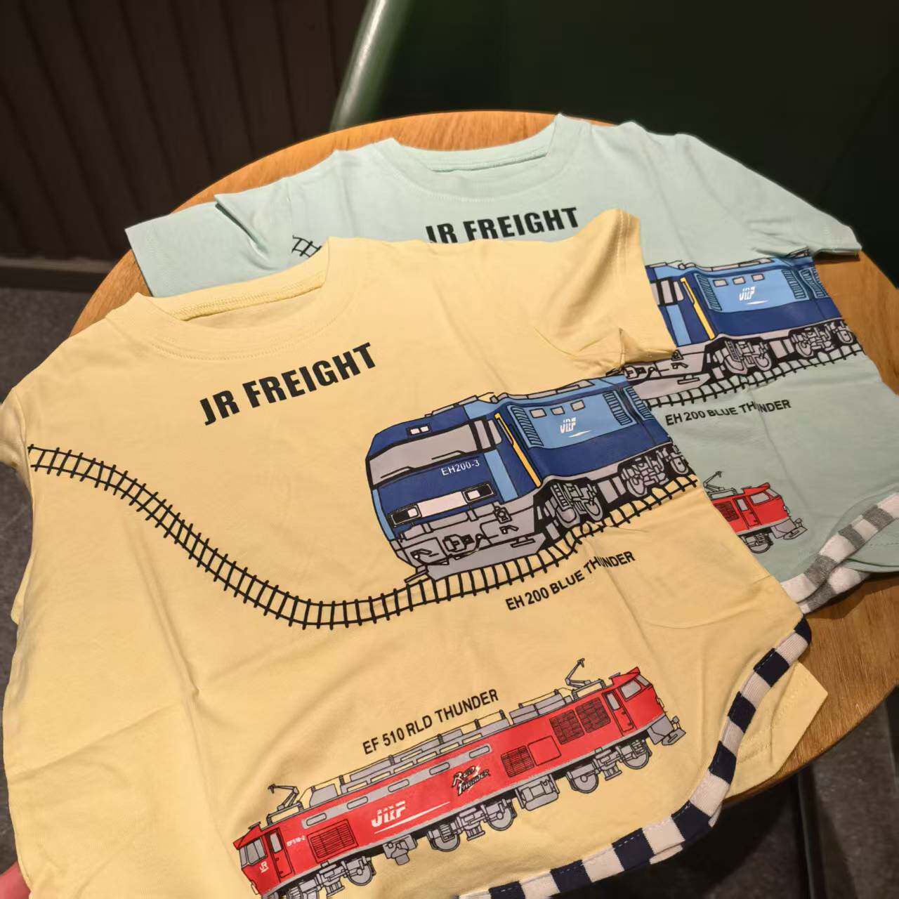 日本原单立体火车轨道儿童短袖T恤夏季纯棉男童卡通汽车打底衫短T