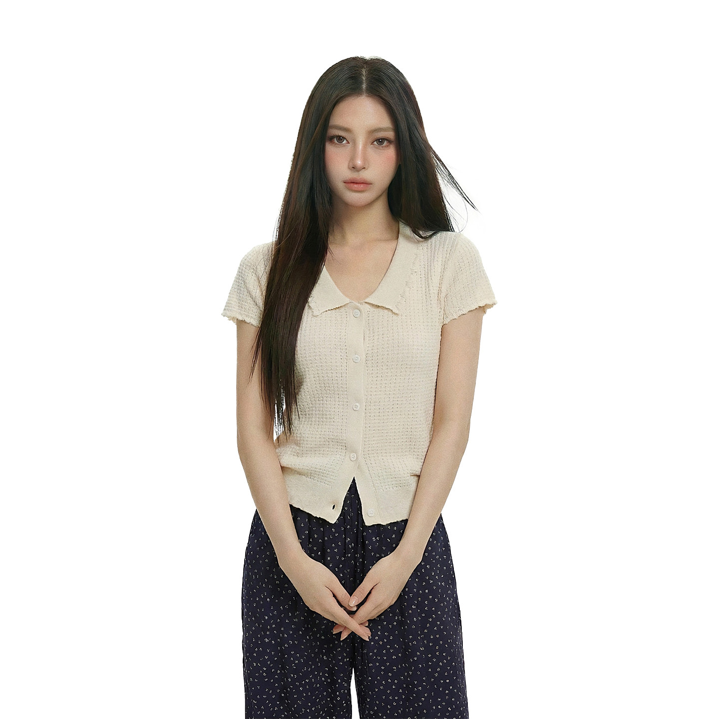 休闲风娃娃领白色针织开衫女夏季短袖纽扣修身正肩针织衫高端上衣