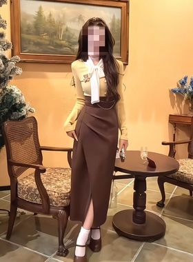 焦糖奶霜 气质感可露丽穿搭假两件针织上衣+高腰半身裙两件套冬季