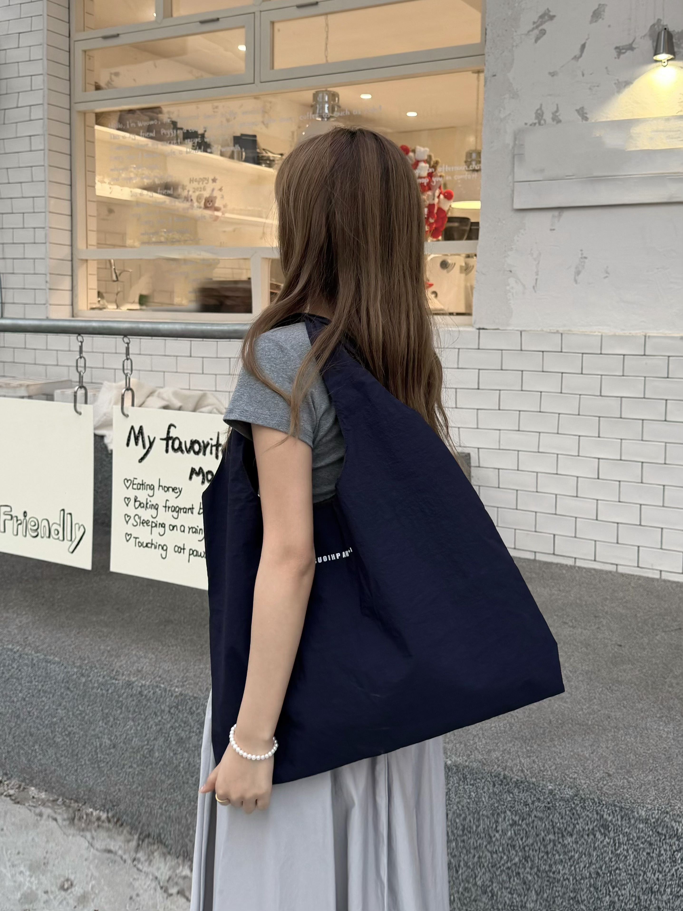 字母休闲手提包大购物包2026年简约韩系风单肩包ins百搭帆布女包