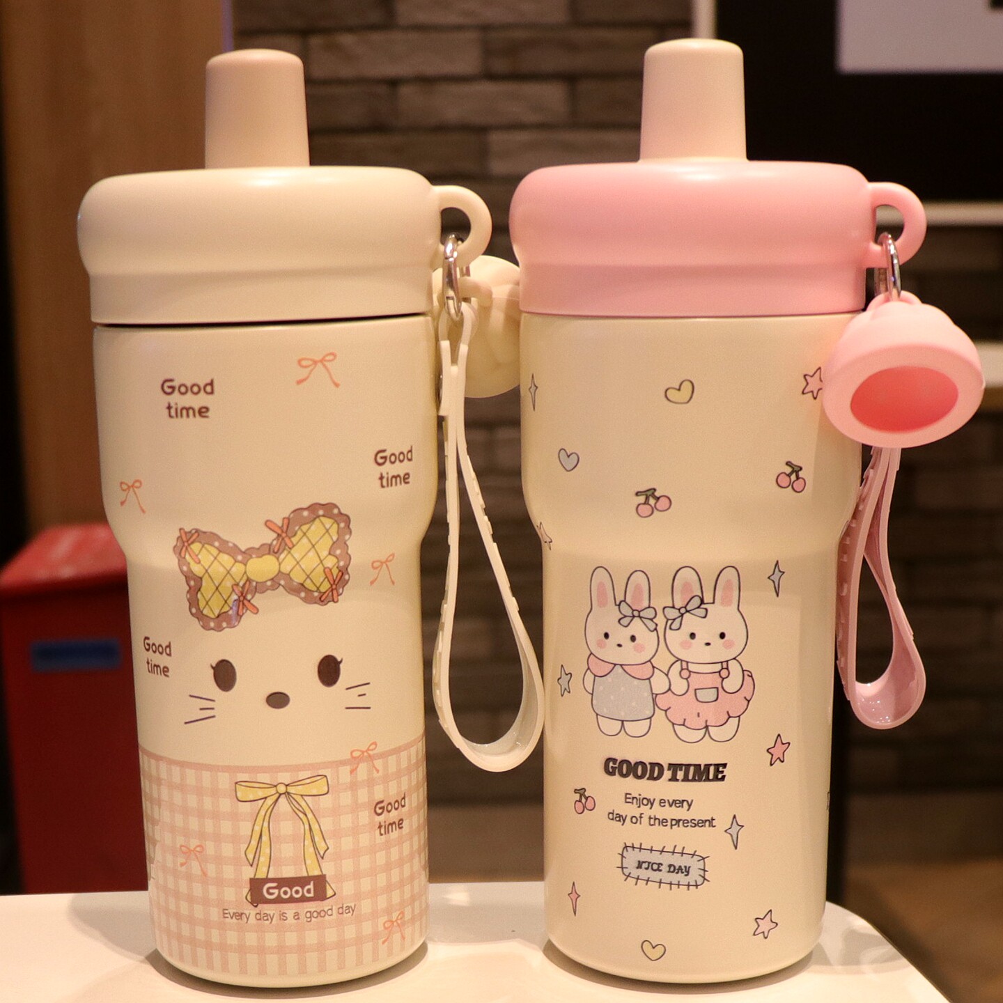 少女心保温吸管杯萌宠水杯儿童女生高颜值咖啡杯子带提绳便携可爱