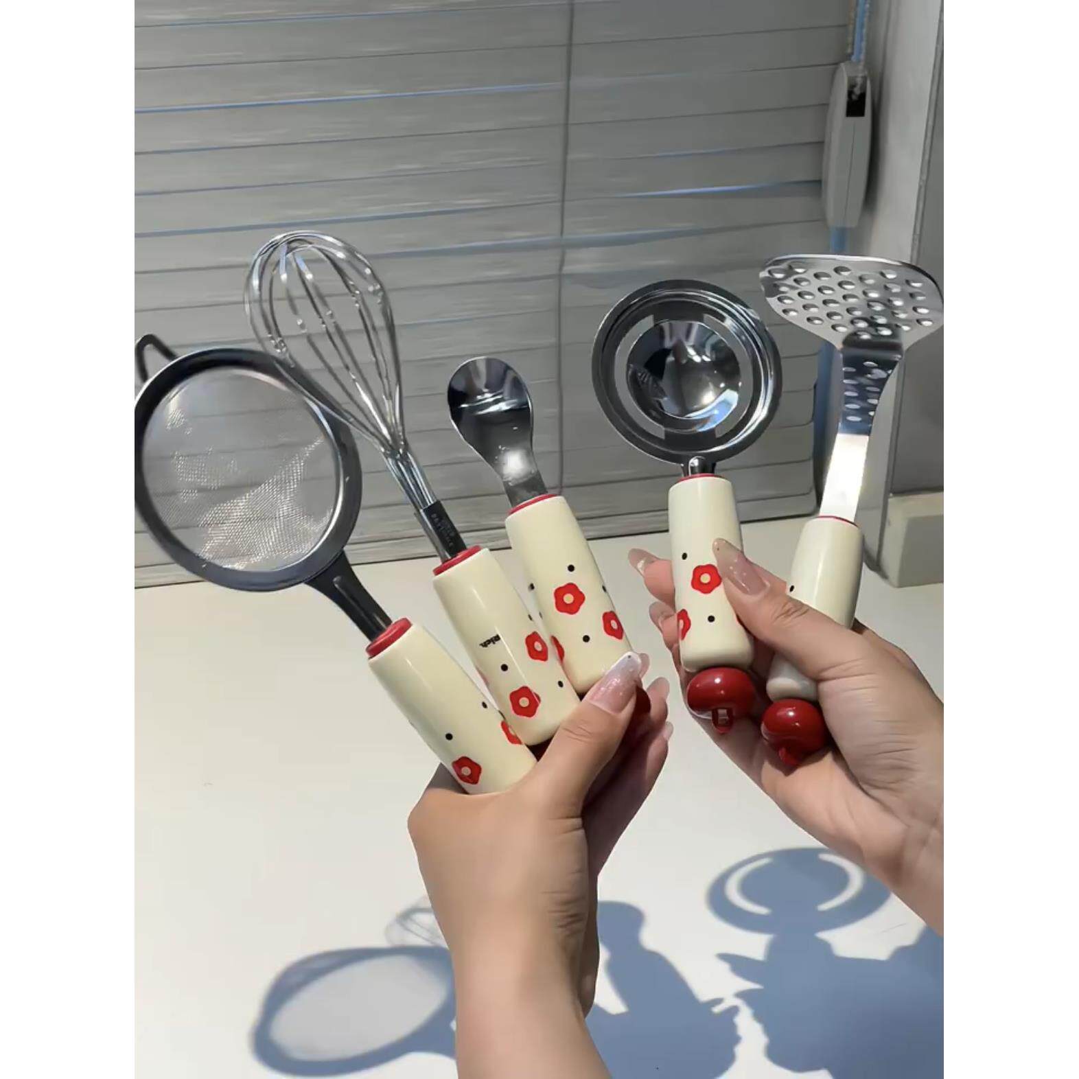 厨房小工具花不锈钢土豆泥制造商烘焙工具面粉筛鸡蛋过滤器食品补