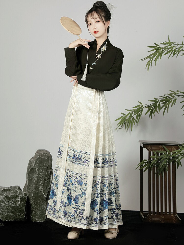 [파란색과 흰색] 원래  명나라 HANFU 여성 봄 가을 비행기 소매와 칼라 자수 국가 스타일 일일 말 얼굴 스커트