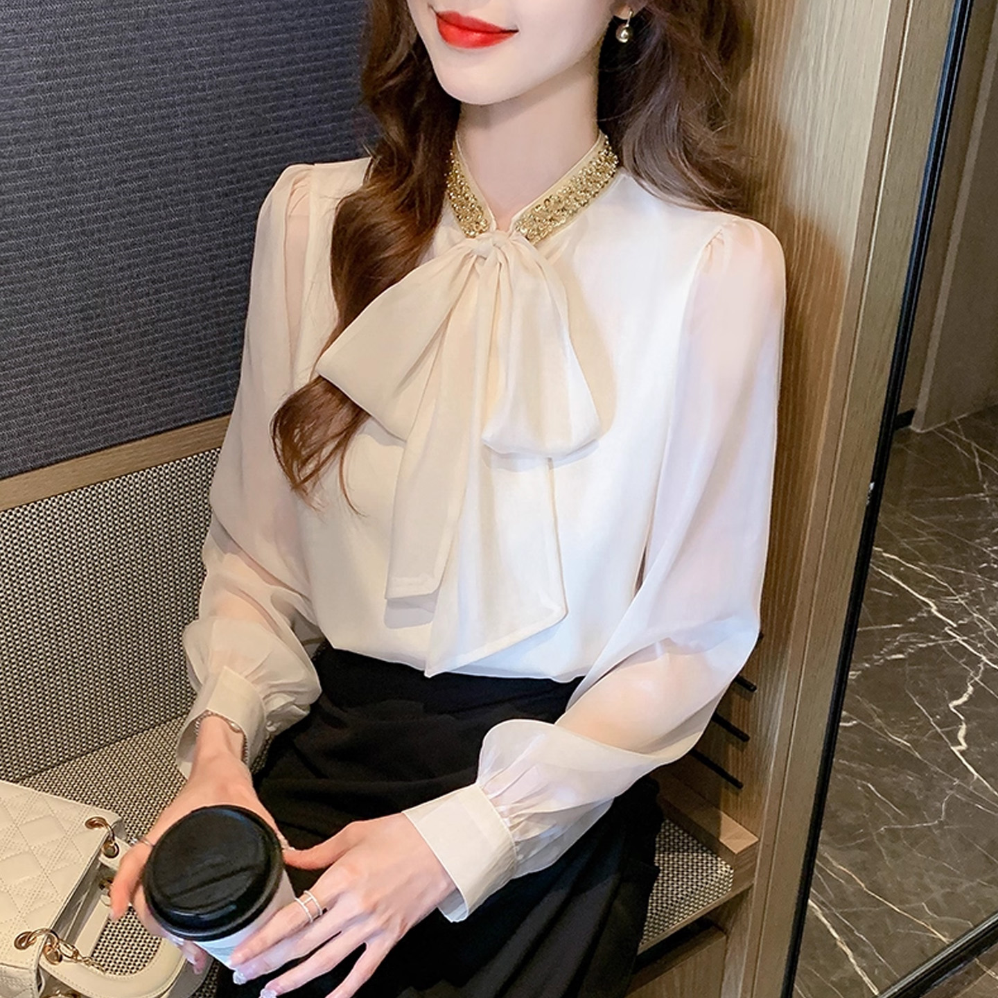 蝴蝶结雪纺衬衫女早秋巨好看上衣