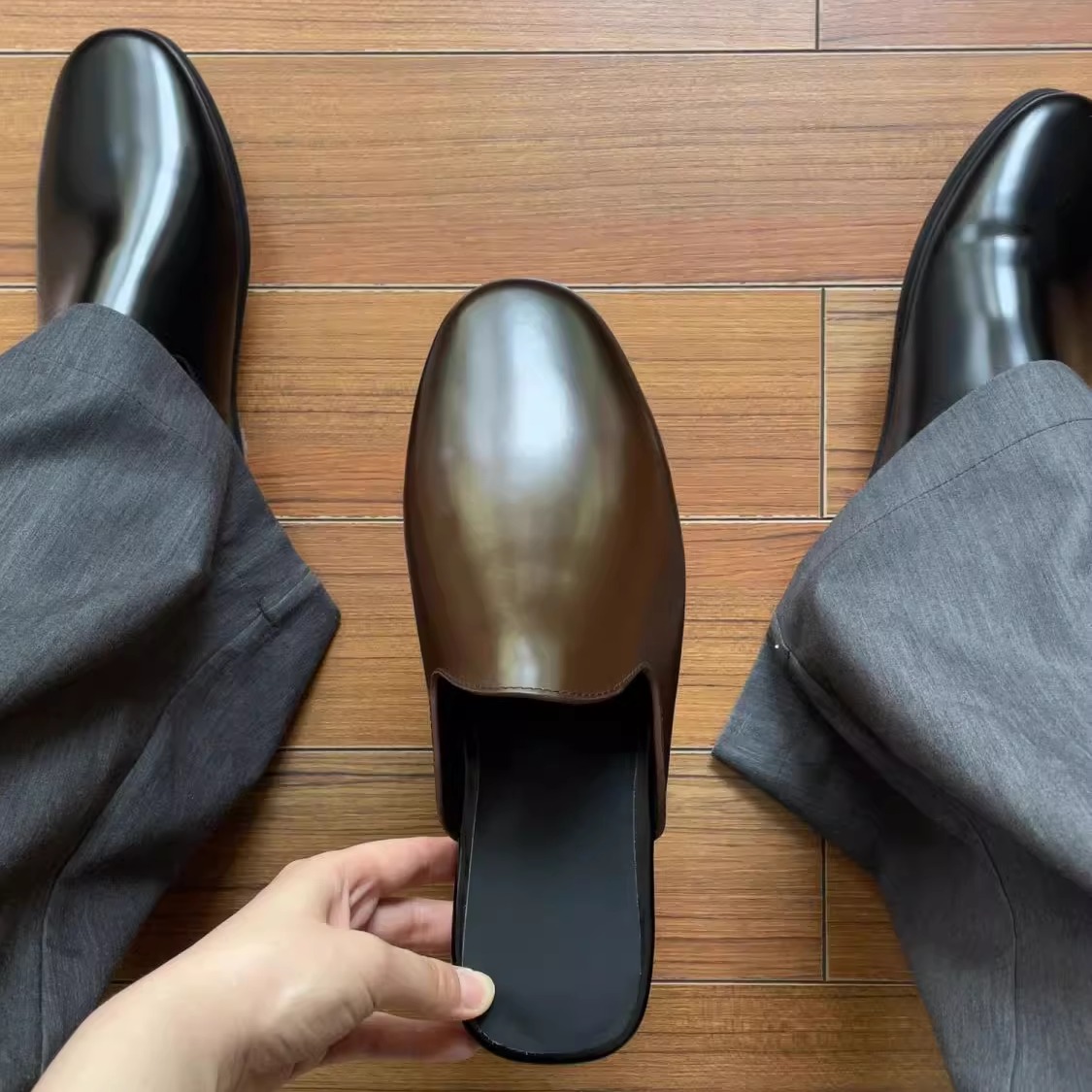 复古穆勒鞋情侣男女同款一脚蹬小皮鞋户外平底包头拖鞋通勤半拖潮