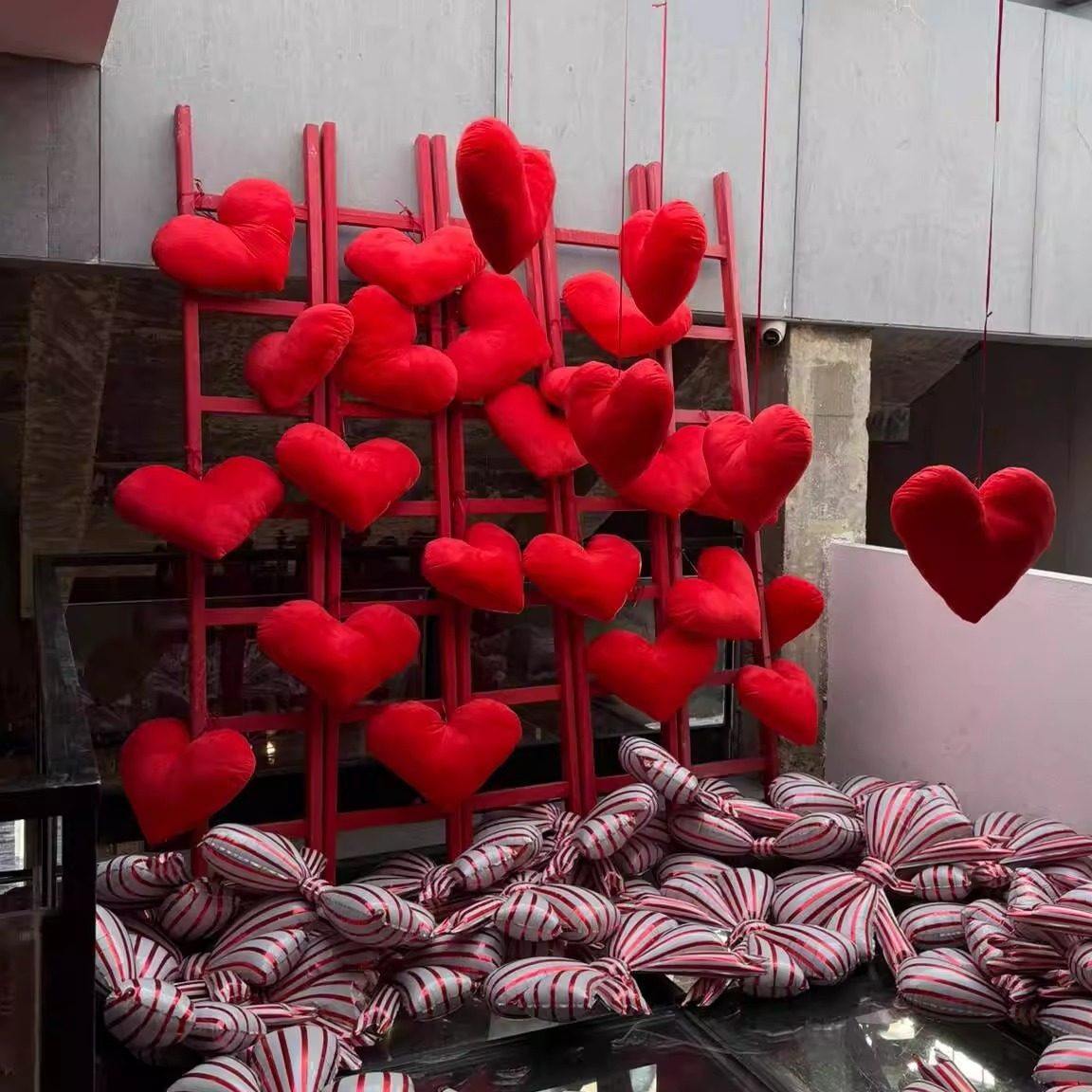 新年氛围装饰爱心围感布置摆件节日装扮用品创意拍照打卡布置道具,节庆用品/礼品,灯笼,淘宝优惠券,粉丝福利购,淘宝优惠卷