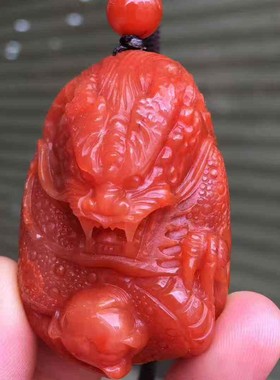 南红玛瑙龙牌吊坠挂件玉石瓦西料精品满色满肉祥雕件苏工手把件