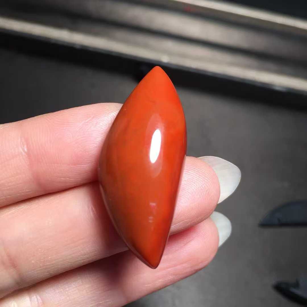 精品凉山南红吊坠珠宝饰品diy配饰精美礼品时尚手串 一枚百搭款女